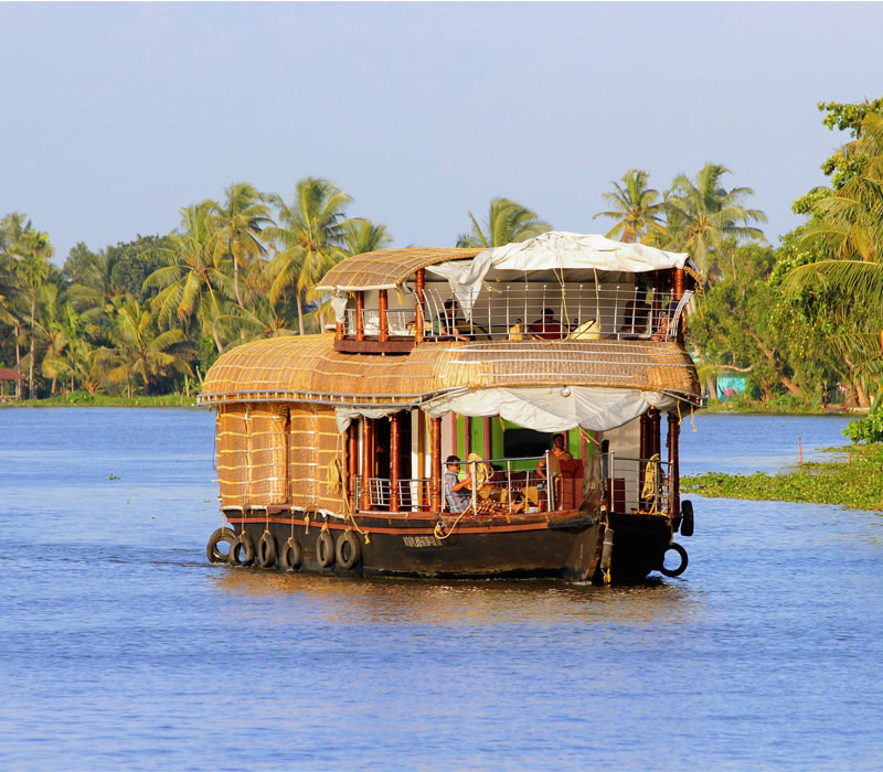 Luxury Air Conditioned Houseboats